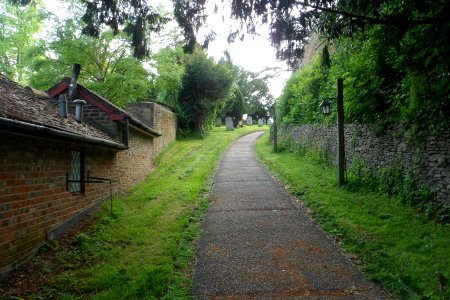 St Nicholas' Church, The Street, Compton (May 2014) (Approach Path)