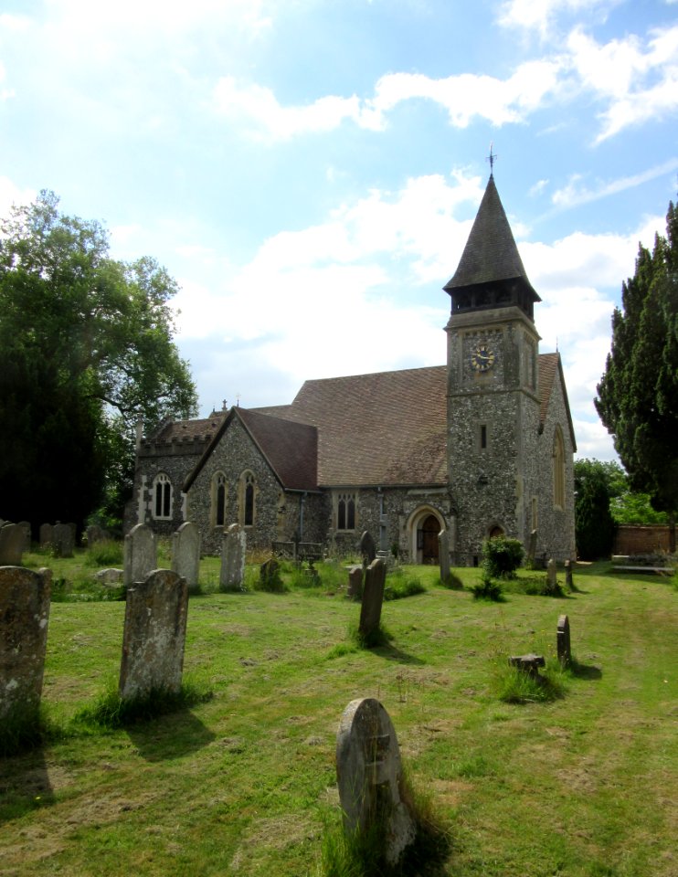 St Mary's Church, Stoke Road, Stoke d'Abernon (NHLE Code 1030111) (June 2015) (5)