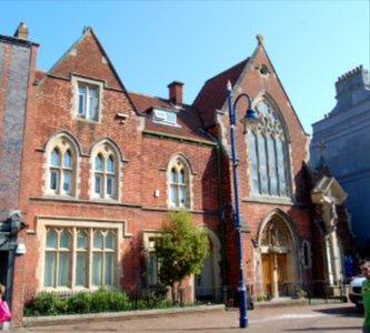 St Mary's RC Church, High Street, Gosport (April 2019) (5)