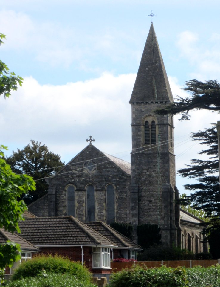 St Paul's Church, Staplers Road, Barton, Isle of Wight (May 2016) (6)