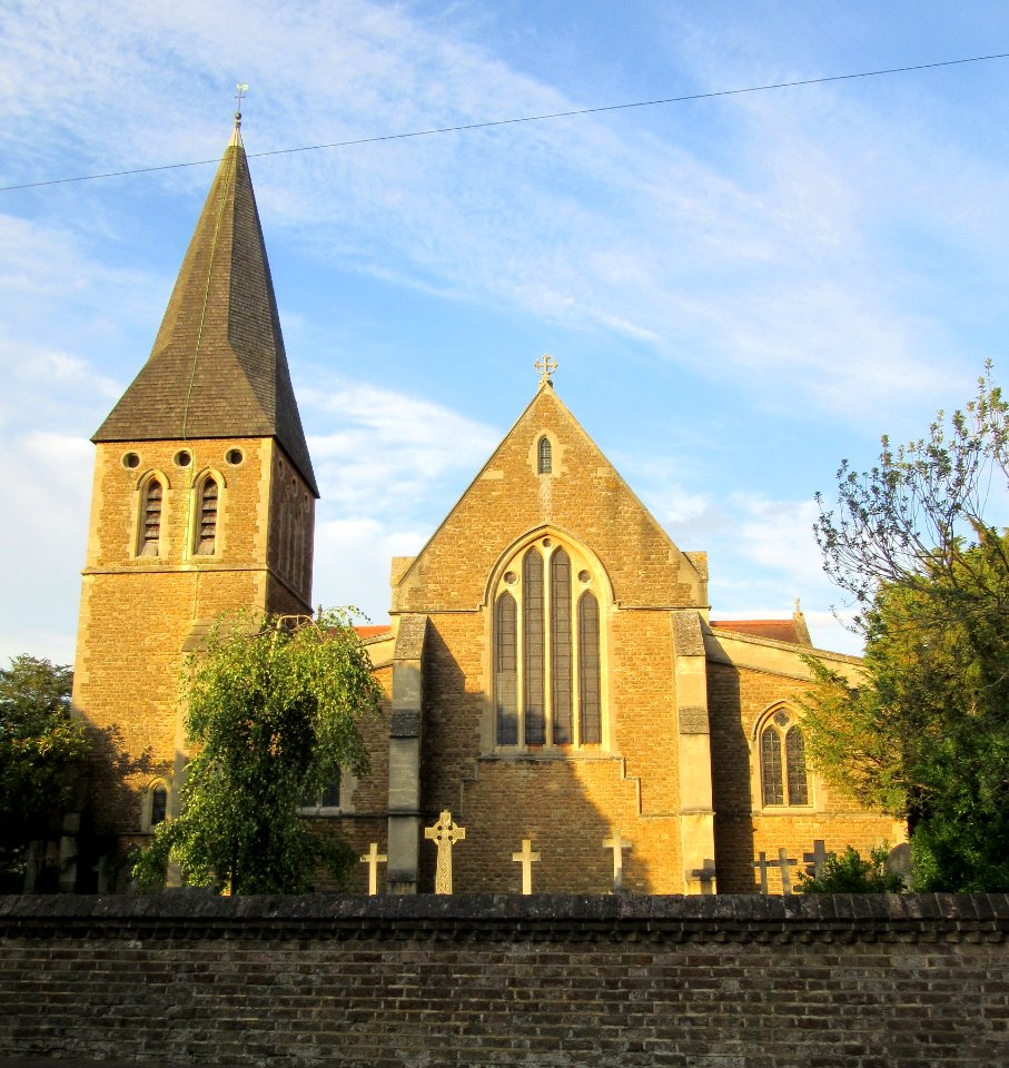 St Peter's Church, Burwood Road, Hersham (NHLE Code 1188005) (June 2015) (10)
