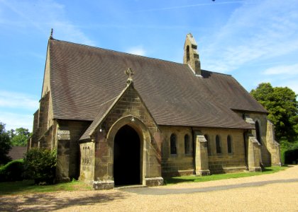 St Philip's Church, Ticehurst Road, Burwash Weald (June 2015) (6)