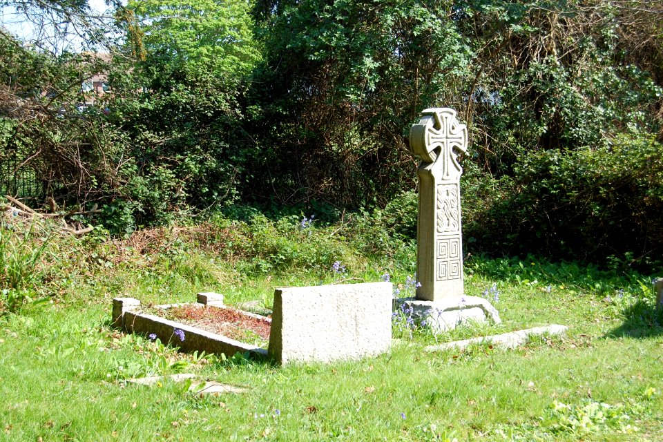 St Mary's Church, Rowner Lane, Rowner, Gosport (NHLE Code 1276419) (April 2019) (Churchyard) (2)