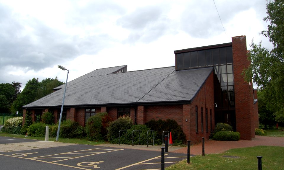 St Philip Howard's RC Church, Bishopsfield Road, Fareham (May 2019) (1)