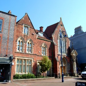 St Mary's RC Church, High Street, Gosport (April 2019) (4)