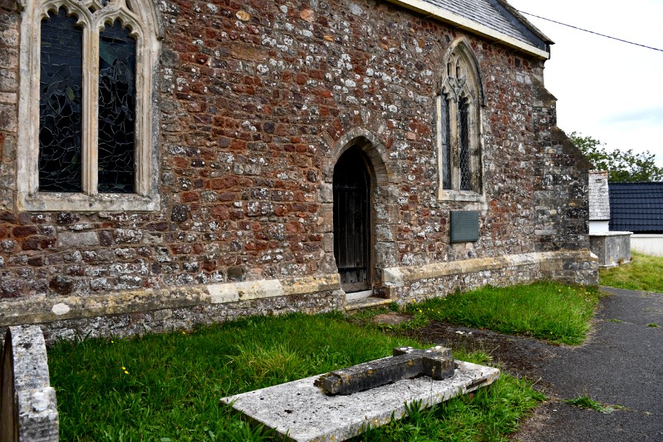 St Swithun's churchyard, Woodbury (2020-09-11) 09