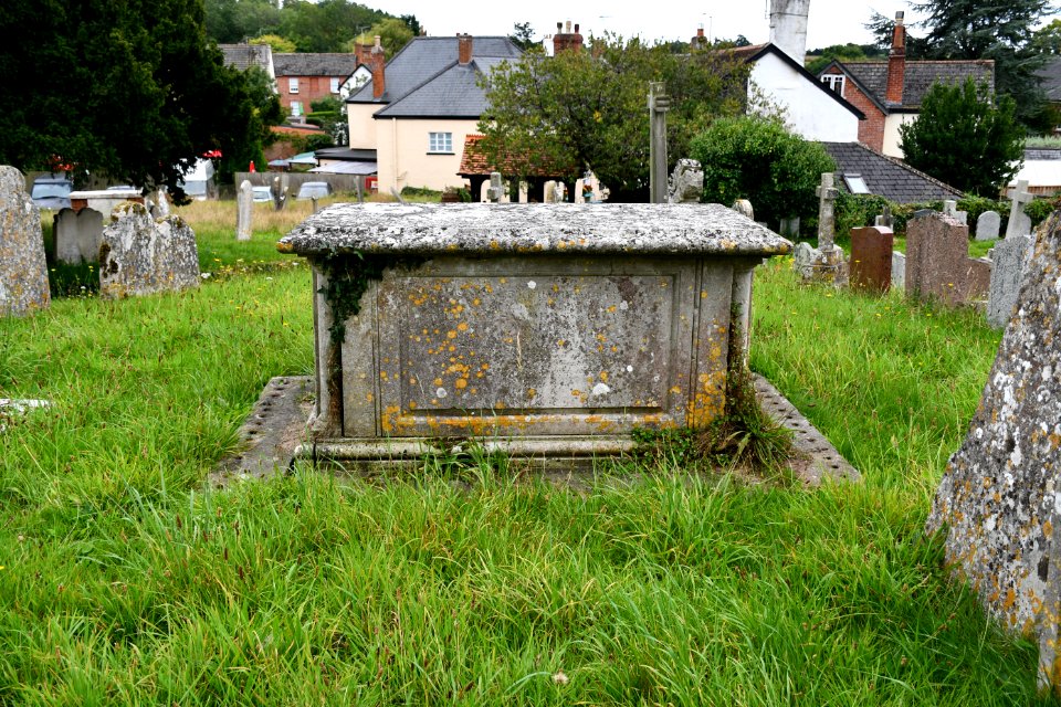 St Swithun's churchyard, Woodbury (2020-09-11) 06