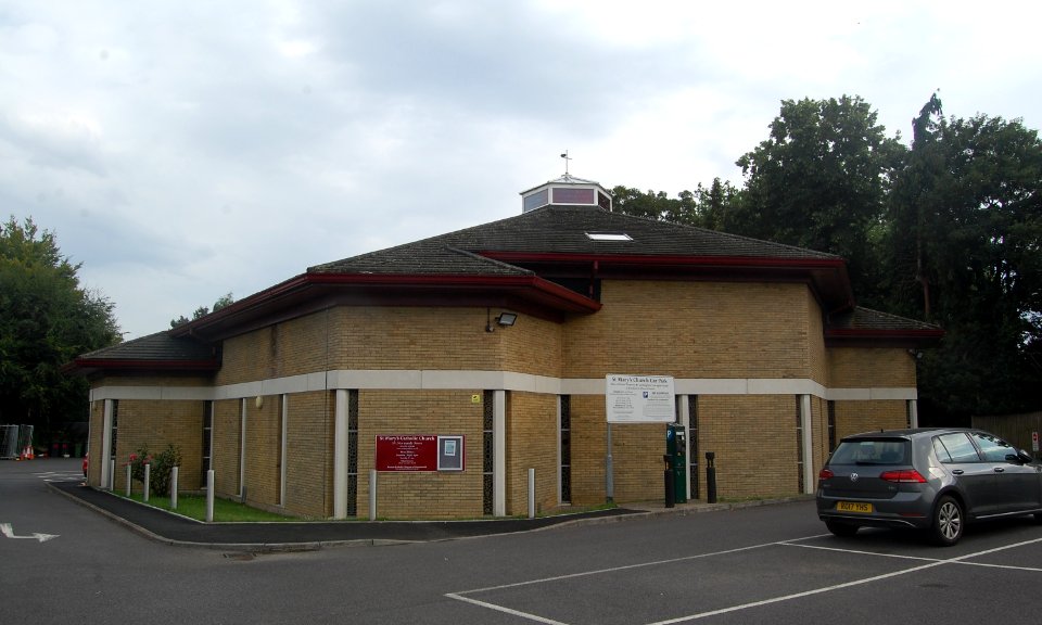 St Mary's Church, Normandy Street, Alton (July 2019) (3)