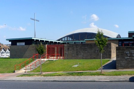 St Thomas More RC Church, Braybon Avenue, Patcham (August 2013) (4)