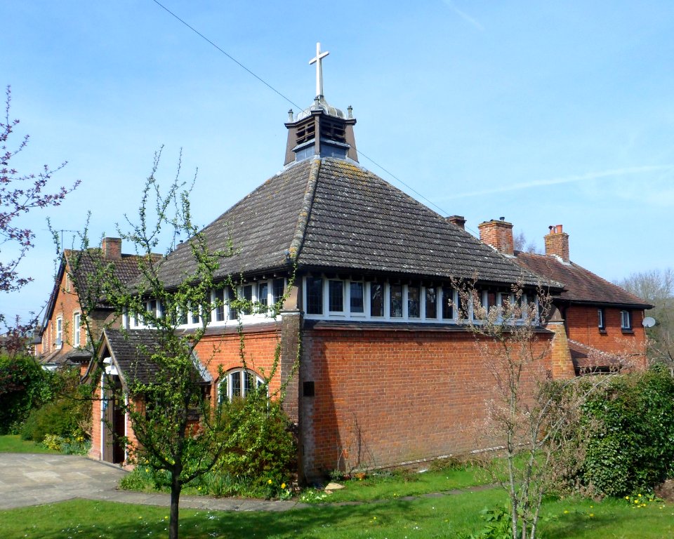St Thomas's Church, New Road, Chilworth (March 2014, from Southeast)