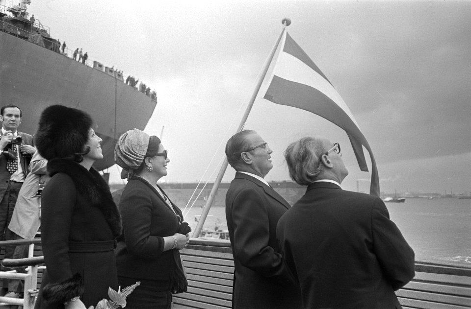 Staatsbezoek President Tito van Joegoslavië rondvaart door de Rotterdamse haven, Bestanddeelnr 923-9405