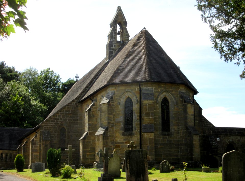 St Philip's Church, Ticehurst Road, Burwash Weald (June 2015) (21)