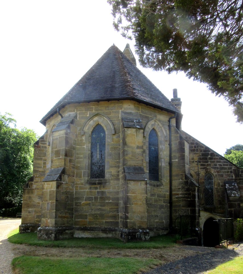 St Philip's Church, Ticehurst Road, Burwash Weald (June 2015) (19)