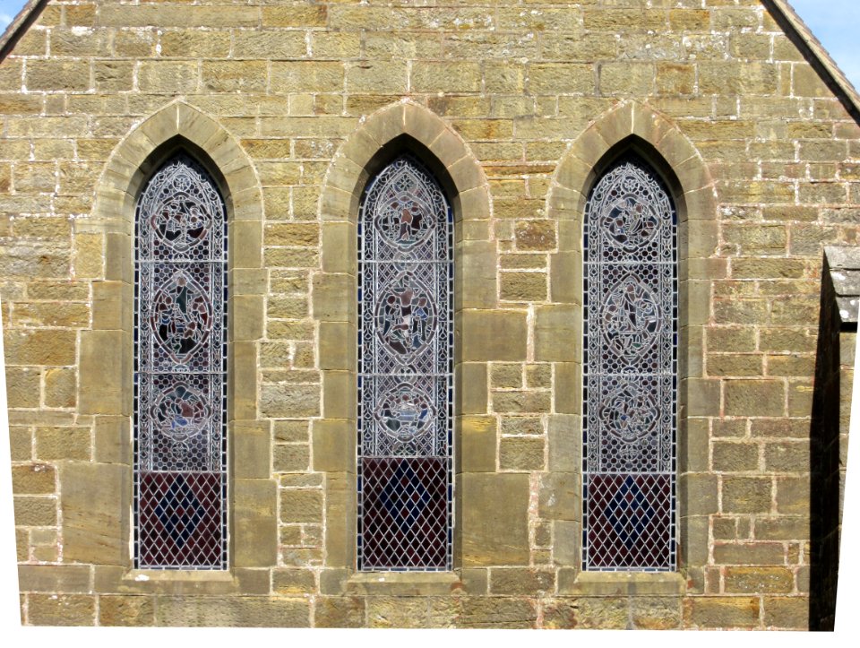 St Philip's Church, Ticehurst Road, Burwash Weald (June 2015) (Windows)