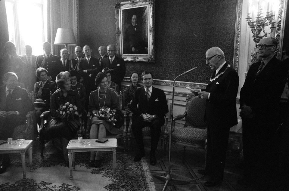 Staatsbezoek Koningin Margrethe en Prins Henrik van Denemarken bezoek ambtswoni, Bestanddeelnr 928-2390