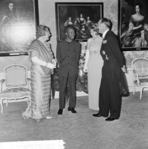Staatsbezoek president Nyerere van Tanzania, gala-diner op Huis ten Bosch v.l.n., Bestanddeelnr 917-6735