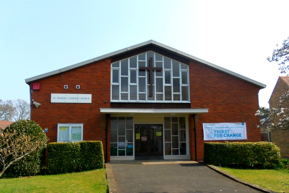 St Thomas's RC Church, New Brighton Road, Emsworth (March 2012) (2)