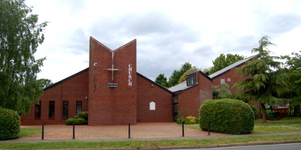 St Philip Howard's RC Church, Bishopsfield Road, Fareham (May 2019) (3)
