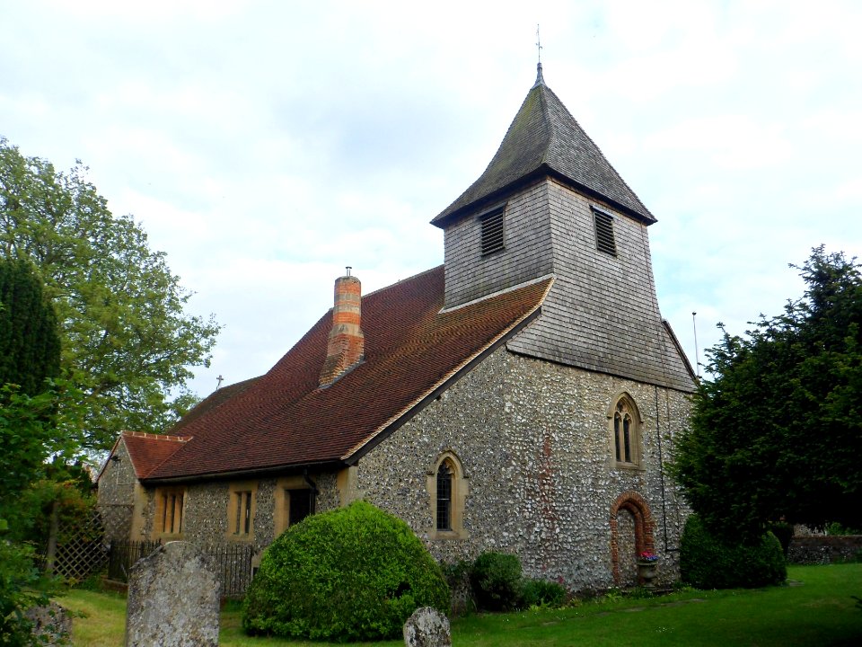 St Thomas of Canterbury's Church, The Street, East Clandon (May 2014) (5)