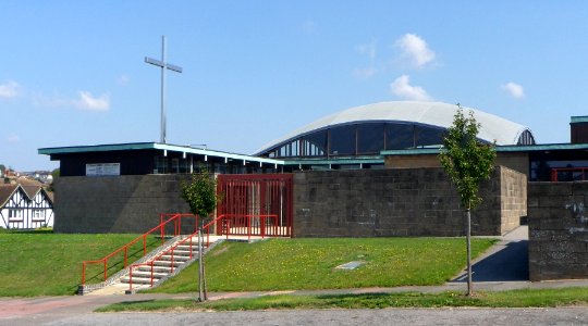 St Thomas More RC Church, Braybon Avenue, Patcham (August 2013) (5)
