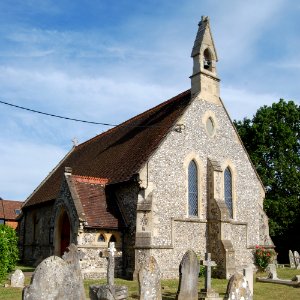 St Thomas's Church, Botley Road, Fair Oak (June 2019) (4)