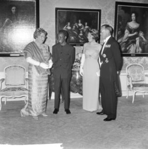Staatsbezoek president Nyerere van Tanzania, gala-diner op Huis ten Bosch v.l.n., Bestanddeelnr 917-6731