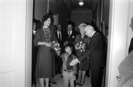 Staatsbezoek Koningin Margrethe en Prins Henrik van Denemarken bezoek ambtswoni, Bestanddeelnr 928-2387