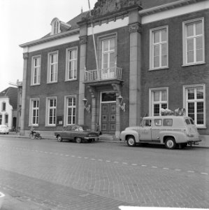 Stadhuis van Veghel. Verkeersprobleem in Mariaheide, Bestanddeelnr 916-0983