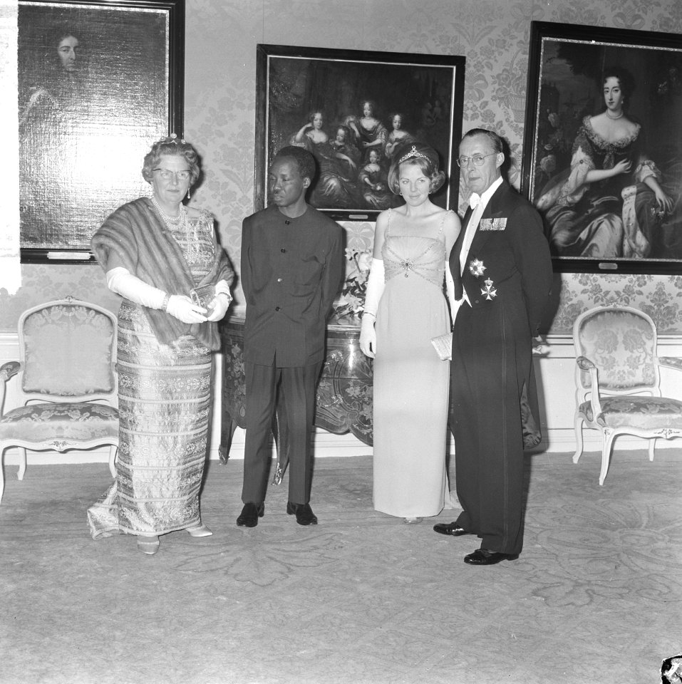 Staatsbezoek president Nyerere van Tanzania, gala-diner op Huis ten Bosch v.l.n., Bestanddeelnr 917-6730