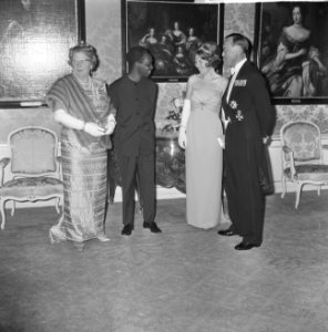Staatsbezoek president Nyerere van Tanzania, gala-diner op Huis ten Bosch v.l.n., Bestanddeelnr 917-6734