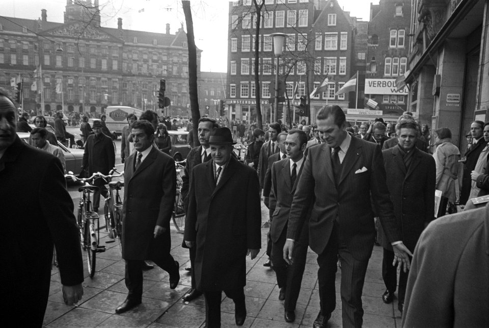 Staatsbezoek President Ceausescu van Roemenie, President Ceausescu en Premier Bi, Bestanddeelnr 926-3407