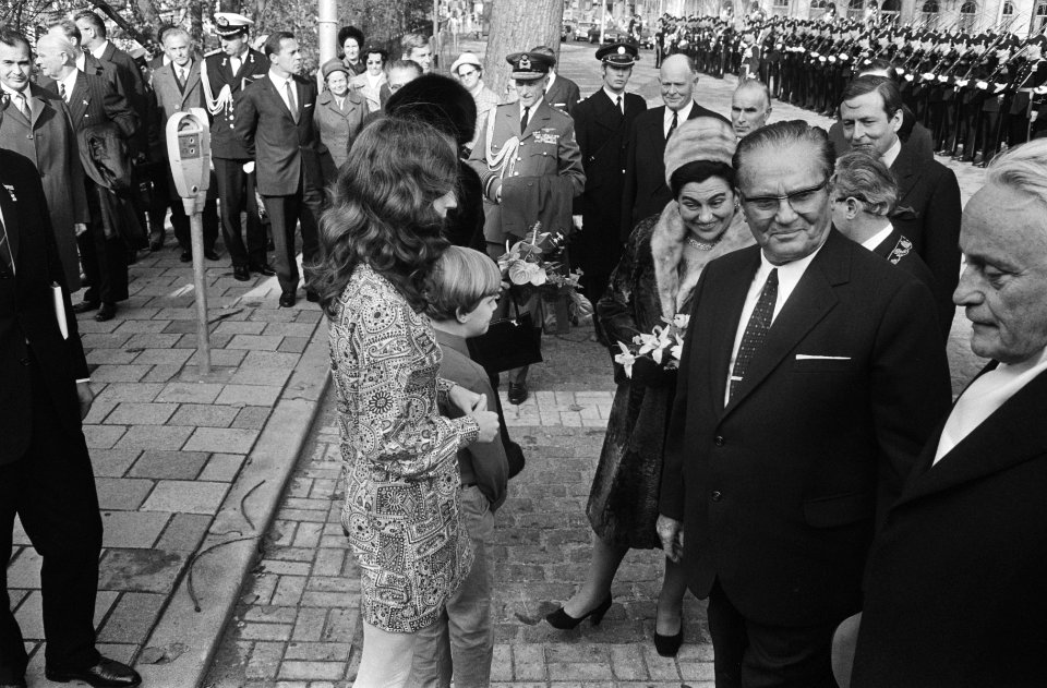 Staatsbezoek President Tito van Joegoslavië rondvaart door de Rotterdamse haven, Bestanddeelnr 923-9407