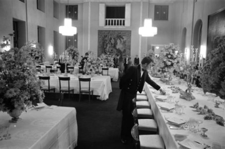 Staatsbezoek president Senghor van Senegal aan Nederland dinertafels in Paleis o, Bestanddeelnr 927-5346
