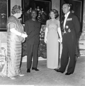 Staatsbezoek president Nyerere van Tanzania, gala-diner op Huis ten Bosch v.l.n., Bestanddeelnr 917-6733