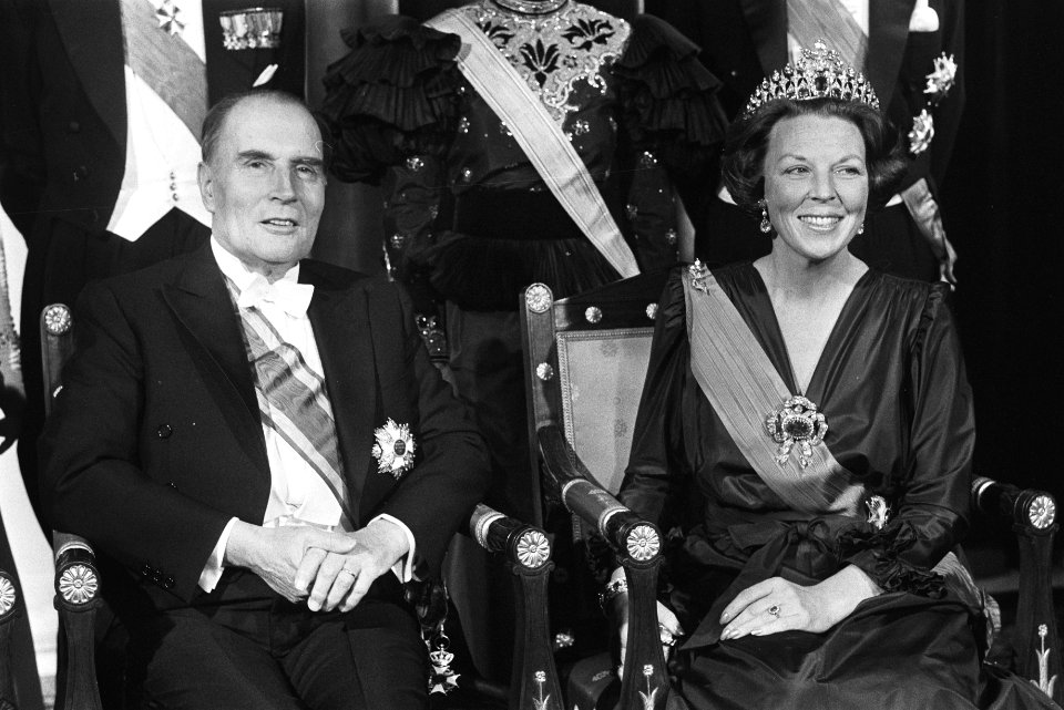 Staatsbezoek president Mitterand van Frankrijk statiefoto Hare Majesteit en Mit, Bestanddeelnr 932-8576