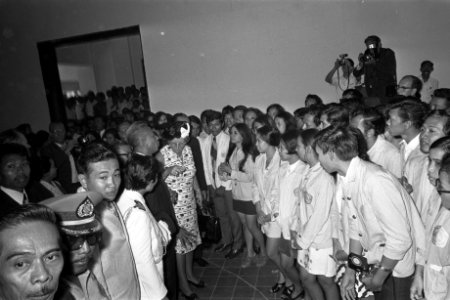 Staatsbezoek koningin Juliana en Prins Bernhard aan Indonesie, University Djakar, Bestanddeelnr 924-8662