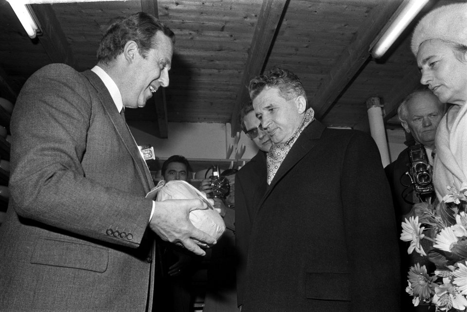 Staatsbezoek President Ceausescu van Roemenie, Ceausesc bezoekt feevokkerij De L, Bestanddeelnr 926-3393