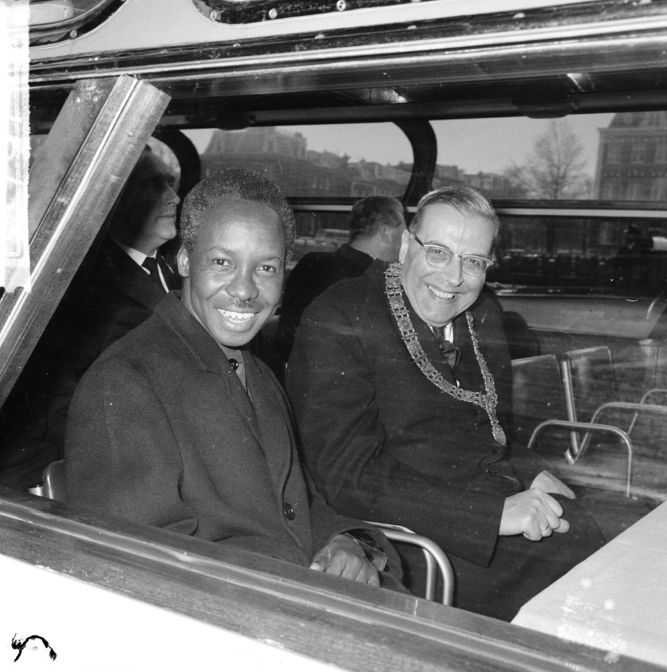 Staatsbezoek president Nyerere van Tanzania, president Nyerere maakte rondvaart , Bestanddeelnr 917-6703