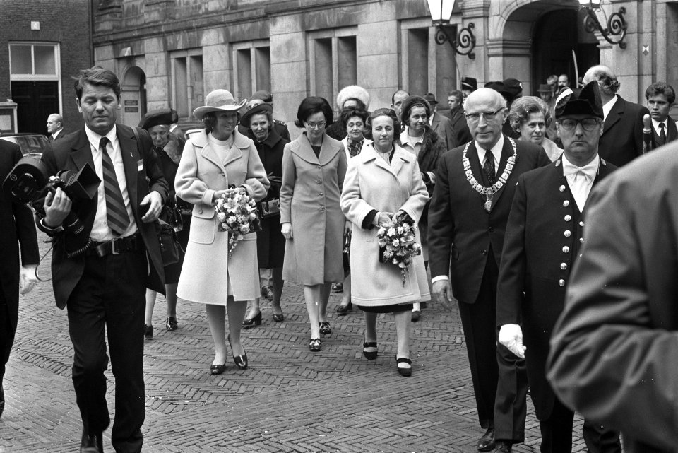 Staatsbezoek President Ceausescu van Roemenie, prinses Beatrix en mevrouw Ceause, Bestanddeelnr 926-3343