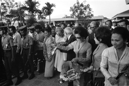 Staatsbezoek aan Indonesie van Koningin Juliana en Prins Bernhard , Hare Majeste, Bestanddeelnr 924-9190