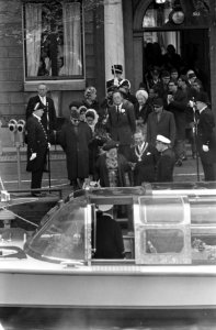 Staatsbezoek Koningin en Koning van Nepal aan Amsterdam, Burgemeester Van Hall h, Bestanddeelnr 920-2625