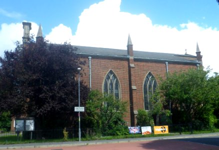St Philip's Church, Hawthorn Crescent, Highbury, Cosham (NHLE Code 1333221) (August 2017) (5)