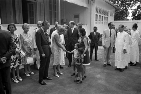 Staatsbezoek aan Indonesie van koningin Juliana en Prins Bernhard ontvangen Nede, Bestanddeelnr 924-8939