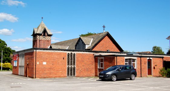 St Patrick's Church, Manor Road, Hayling Island (May 2019) (1)