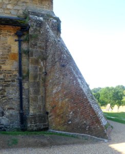 St Peter ad Vincula Church, Wisborough Green (July 2014) (Buttress)