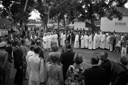 Staatsbezoek aan Indonesie van koningin Juliana en Prins Bernhard ontvangen Nede, Bestanddeelnr 924-8936