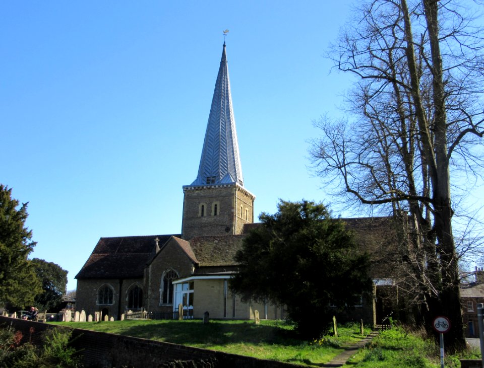 St Peter and St Paul's Church, Church Street, Godalming (April 2015) (10)