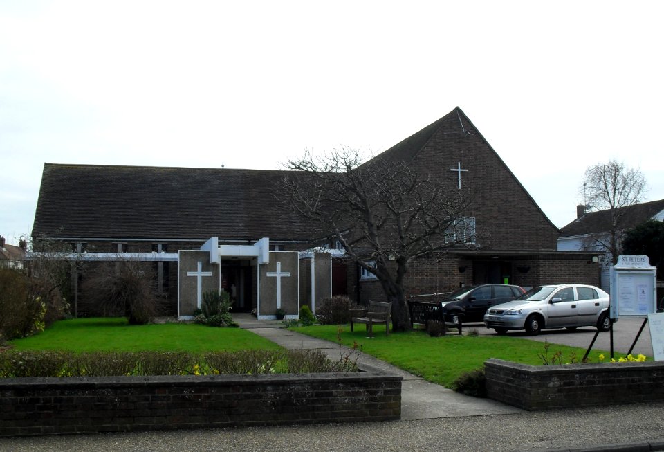 St Peter's Church, The Hydneye, Hampden Park, Eastbourne (March 2010) (2)