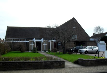 St Peter's Church, The Hydneye, Hampden Park, Eastbourne (March 2010) (2)