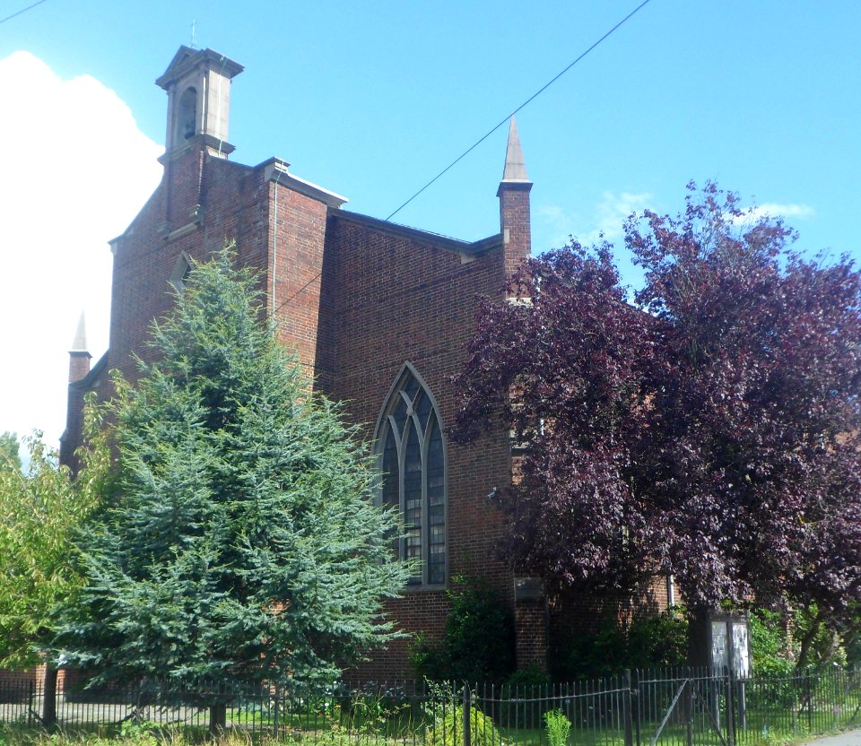 St Philip's Church, Hawthorn Crescent, Highbury, Cosham (NHLE Code 1333221) (August 2017) (3)